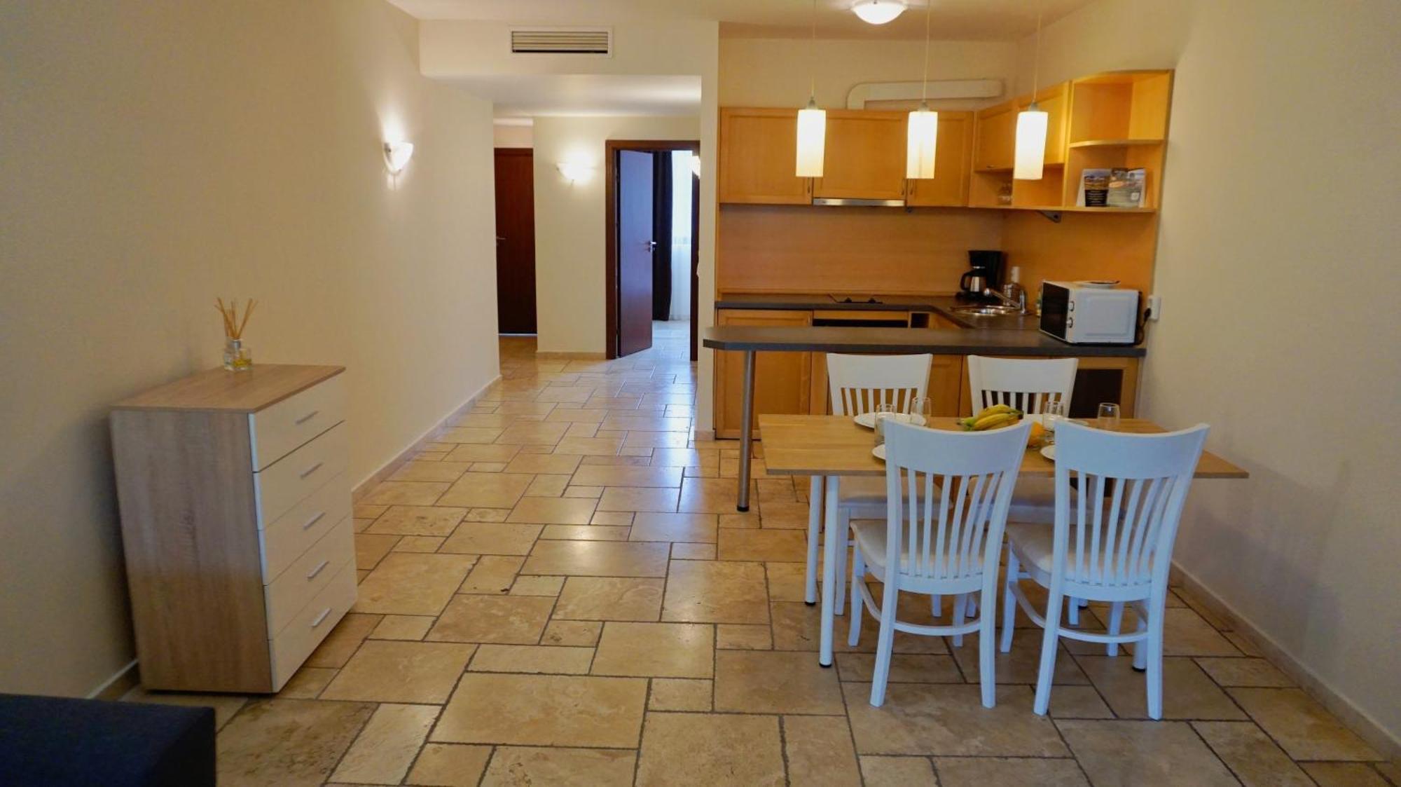 Ваканционни Апартаменти Калиакрия - Holiday Apartments Kaliakria Topola Exterior photo